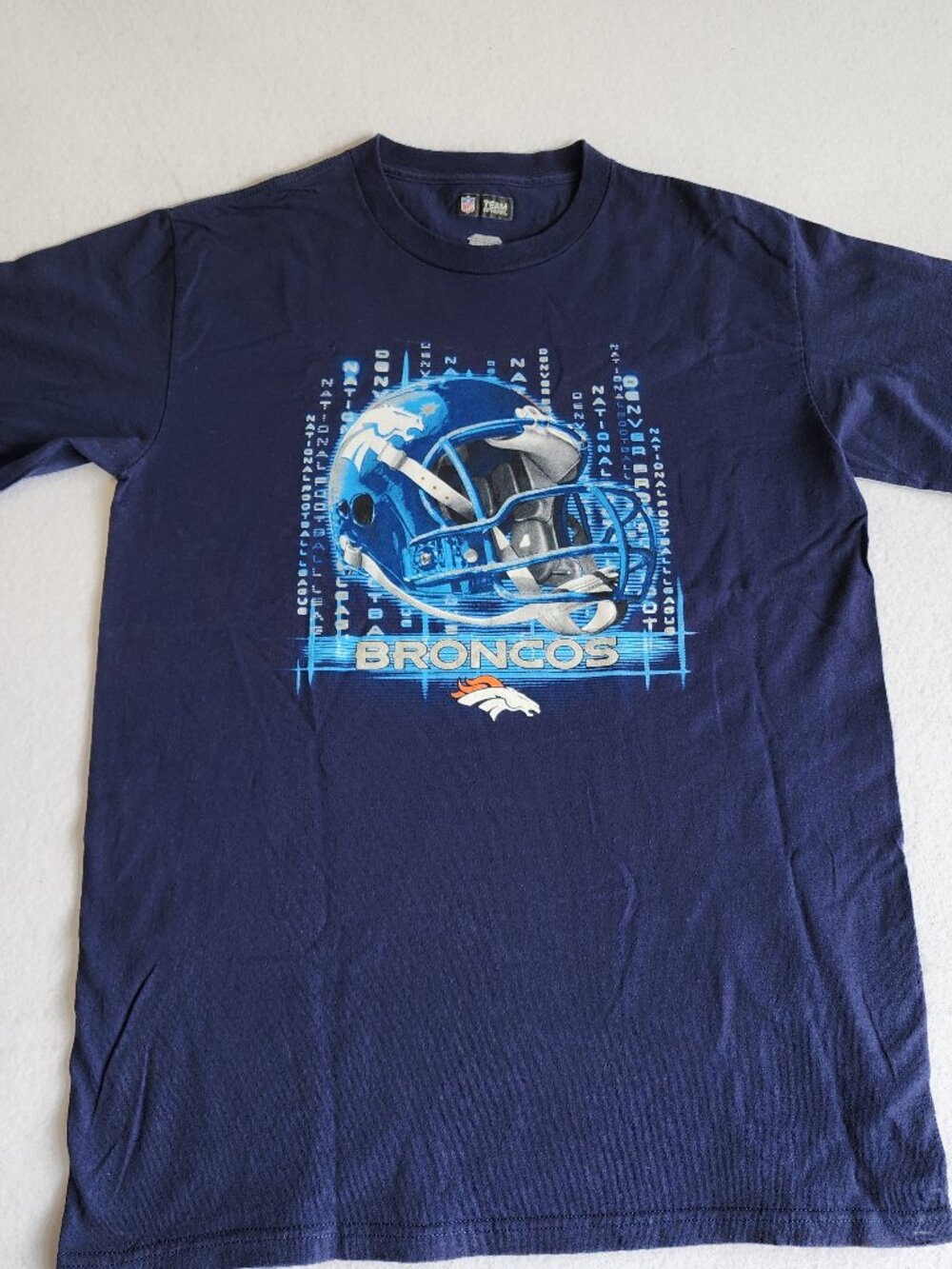 Denver Broncos NFL Graphic Helmet T-Shirt Navy Blue Size Medium